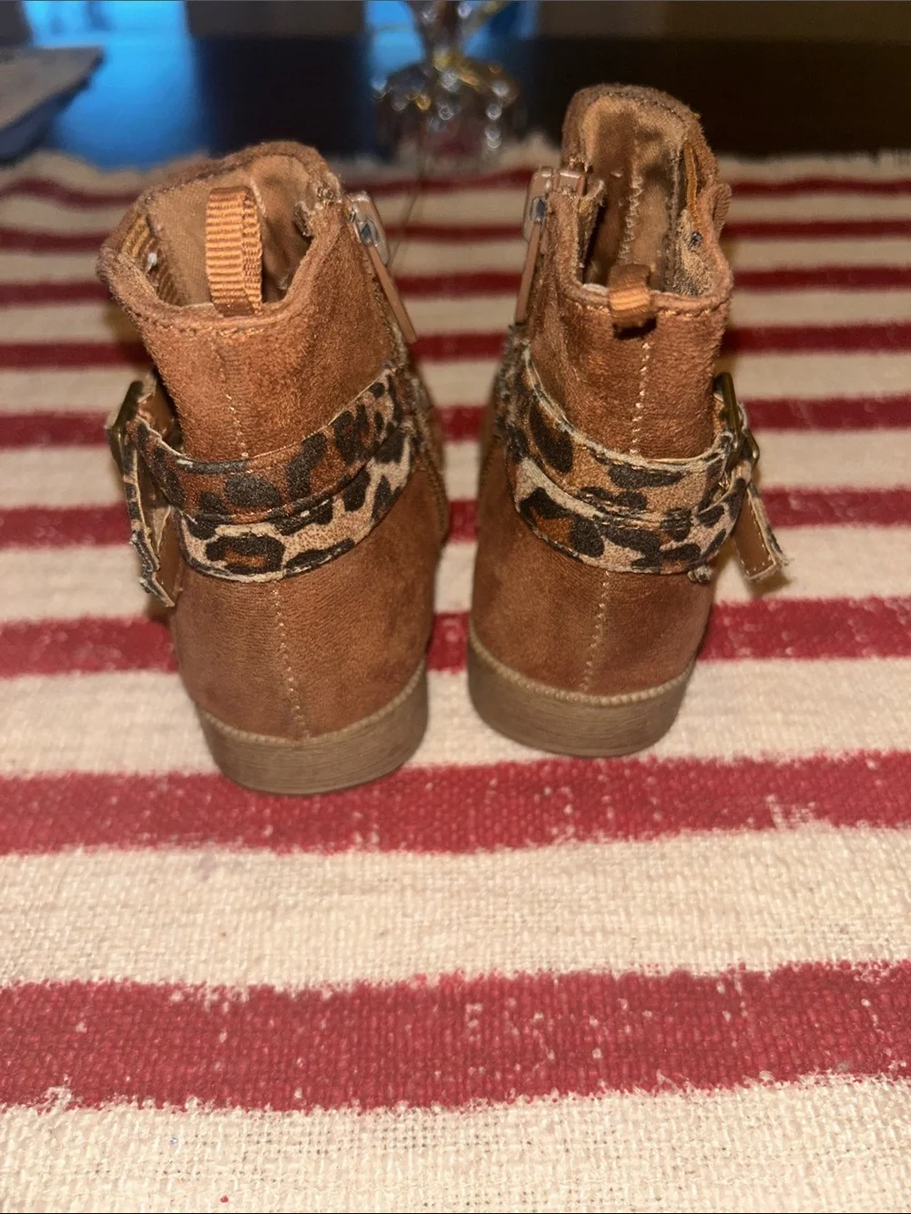 Zoe & Zac soft brown